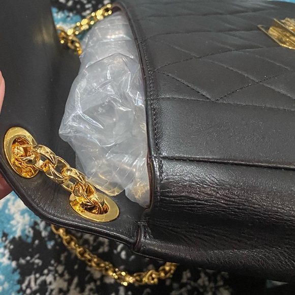 Chanel Black Quilted Leather Chic With Me Flap Bag - Picture 11 of 16